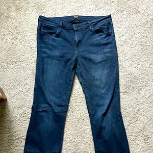 EUC Just Black Women Jeans Size 32, Dark Wash